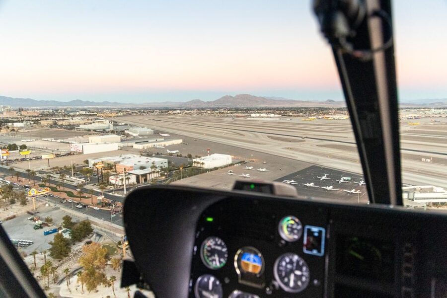 Las Vegas: Helicopter Night Flight over the Strip - The 10-minute flight over Las Vegas