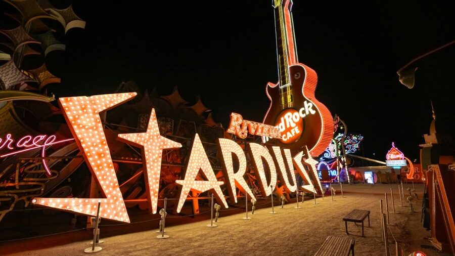 Las Vegas: Night Helicopter Flight and Neon Museum Tour - The 10 to 12 minute flight over the Strip