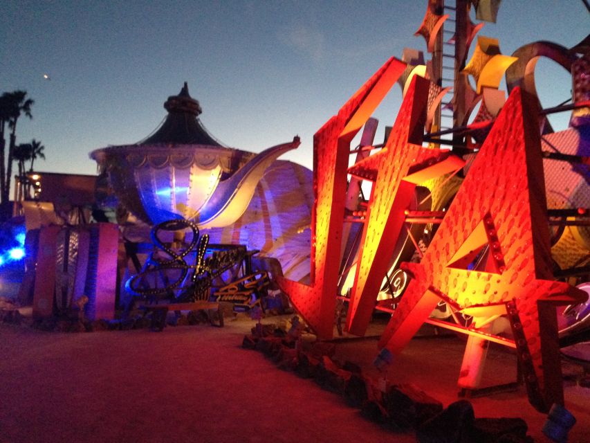 Las Vegas: Night Helicopter Flight and Neon Museum Tour - Who will enjoy this combination most?