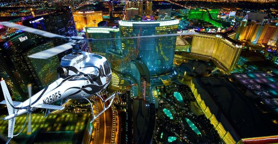 Las Vegas: Nighttime Helicopter Flight over the Strip - The Strip begins with a fast look at Las Vegas