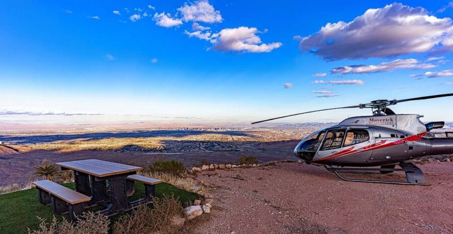 Las Vegas: Red Rock Canyon Helicopter Landing Tour - From Strip terminals to Red Rock’s red cliffs