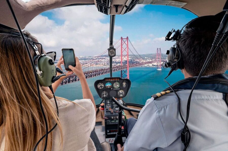 Lisbon: Helicopter Ride, Boat Trip, & Old Town Walking Tour - The Tagus cruise to Belém