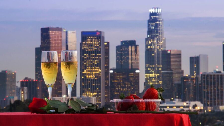 Los Angeles: Downtown Landing Helicopter Tour - Why the rooftop landing changes the experience