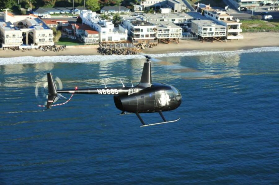 Los Angeles: Downtown Landing Helicopter Tour - Bel Air, Beverly Hills, and the Hollywood Hills