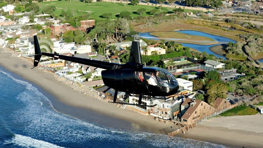 Los Angeles Helicopter Tour & Malibu Mountaintop Landing - The return flight over Malibu and Universal Studios