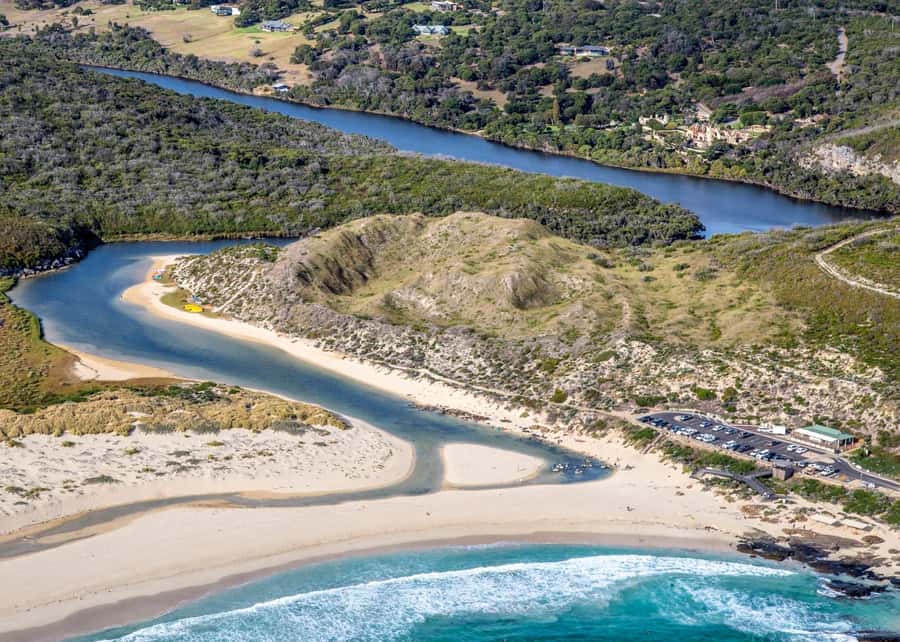 Margaret River: 20 min scenic helicopter flight - Ellenbrook House, Cape Mentelle, and the wine country