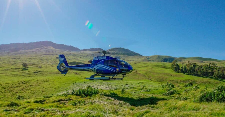 Maui and Molokai: Spectacular Helicopter Tour - Crossing to Molokai’s Tall Sea Cliffs