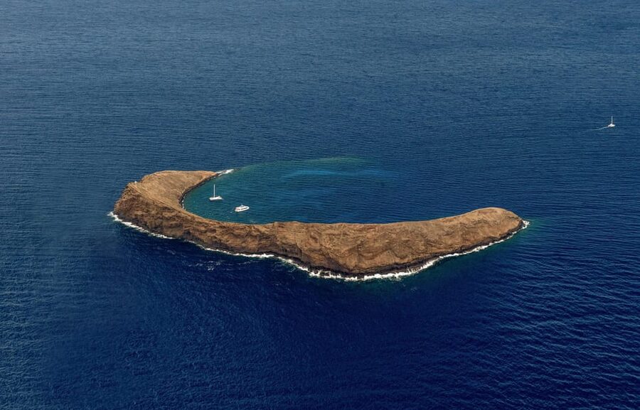 Maui and Molokai: Spectacular Helicopter Tour - Twenty Minutes at Ulupalakua Ranch