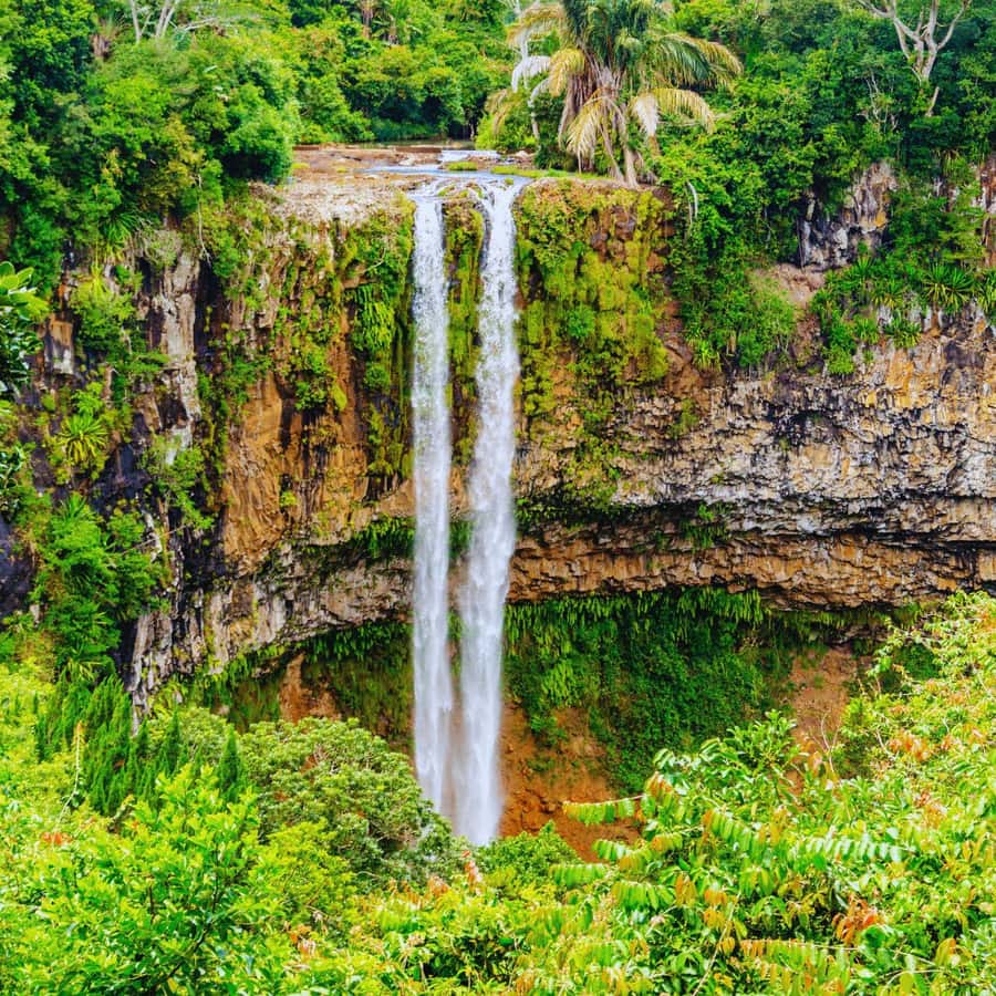 Mauritius: Underwater waterfall by Helicopter tour - Grand Bassin and Kanaka Crater from the air