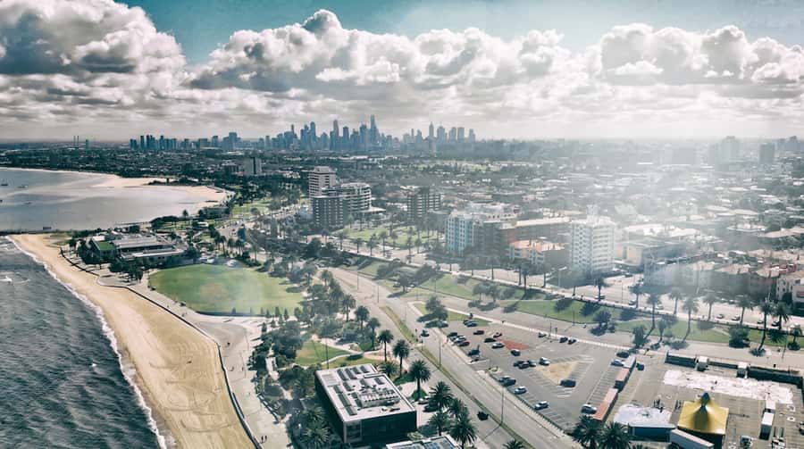 Melbourne: Private City Skyline and Bay Helicopter Ride - The pilot and the feel of the flight