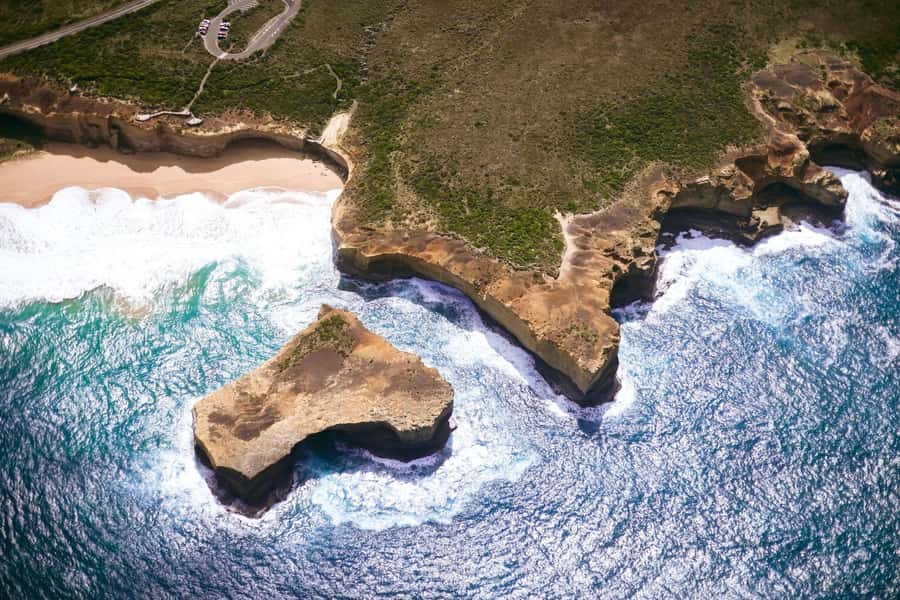 Melbourne: Private Helicopter Flight to the 12 Apostles - The flight over Victoria’s coast