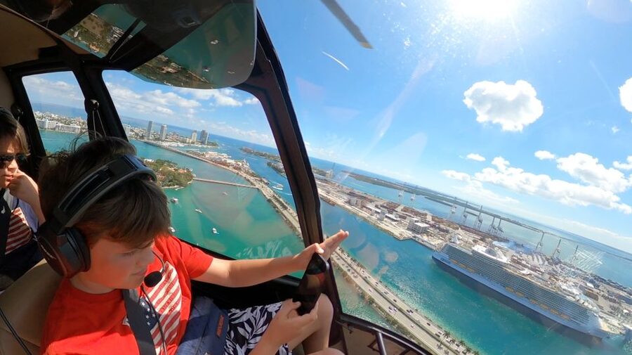 Miami: 30-Minute Helicopter Tour - Beach, Downtown & Islands - Coconut Grove and the southern bay