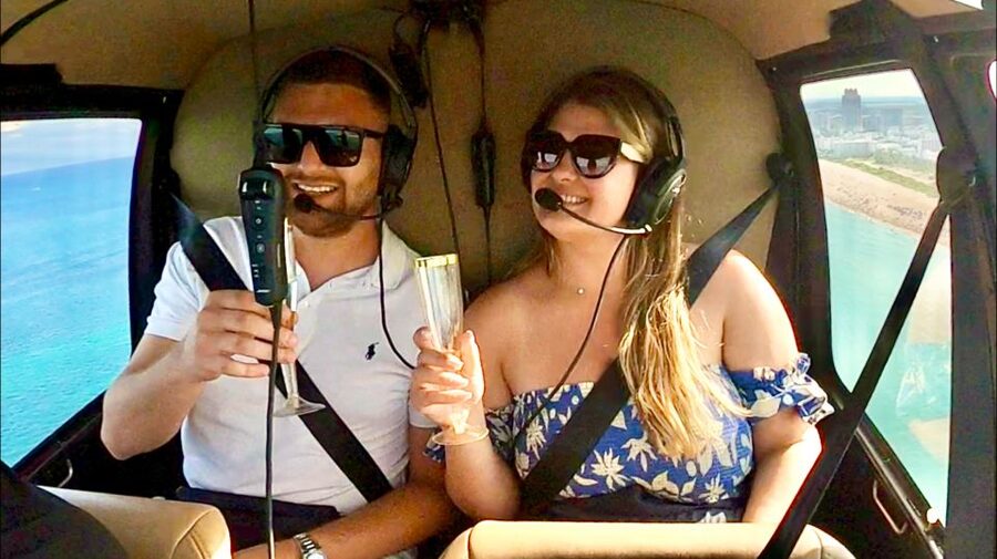 Miami: 30-Minute Private Helicopter Tour with Champagne - Champagne, Prosecco, and the preflight mood