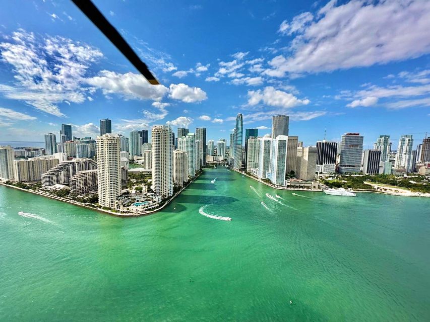 Miami Beach: Sightseeing Helicopter Tour - Inside the Robinson R44