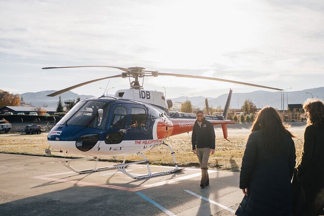 Milford Sound Helicopter and Cruise Tour from Queenstown - Touching down at Milford Sound