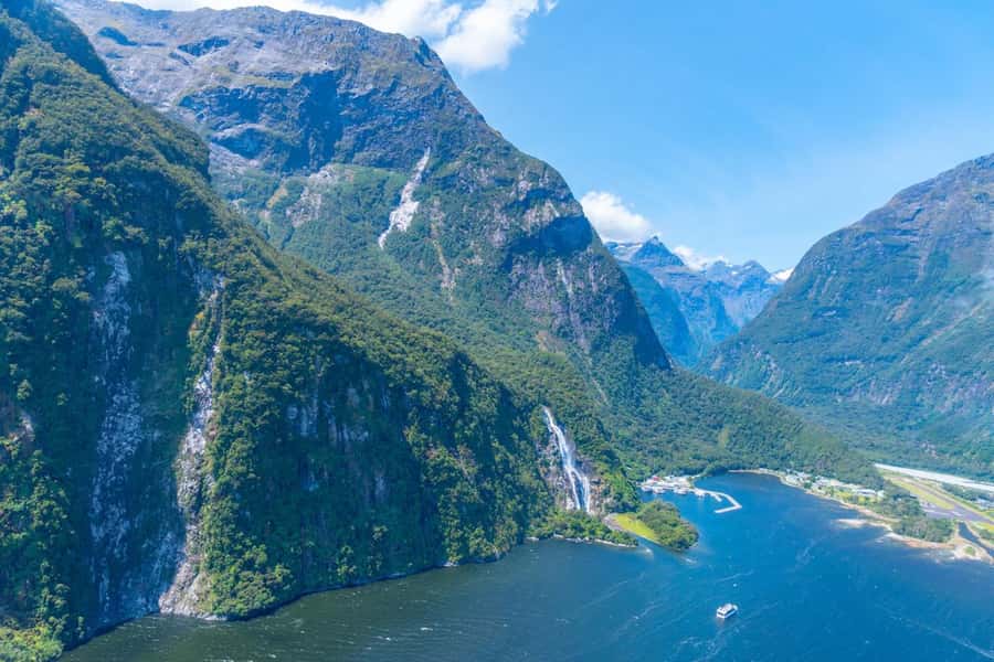 Milford Sound Panoramic Helicopter Tour | 50-Min Experience - Who will enjoy this flight most?