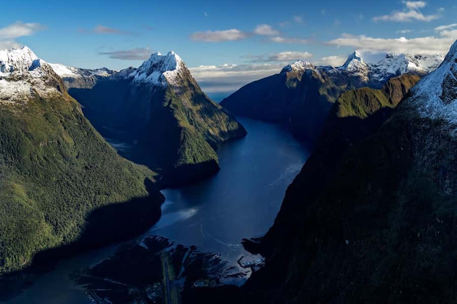 Milford Sound Panoramic Helicopter Tour | 50-Min Experience - Leaving Glenorchy over Lake Whakatipu and the Dart River
