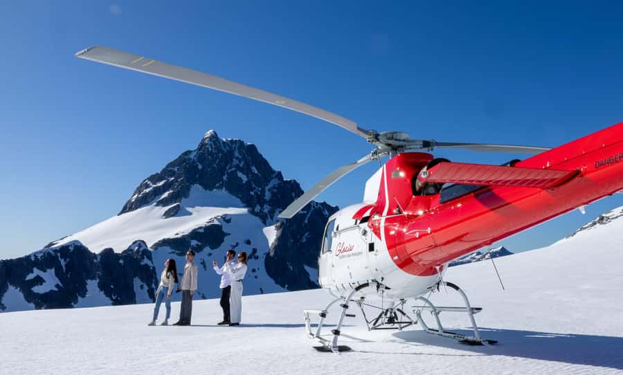 Milford Sound Scenic Helicopter Flight with Landing - Key points at a glance