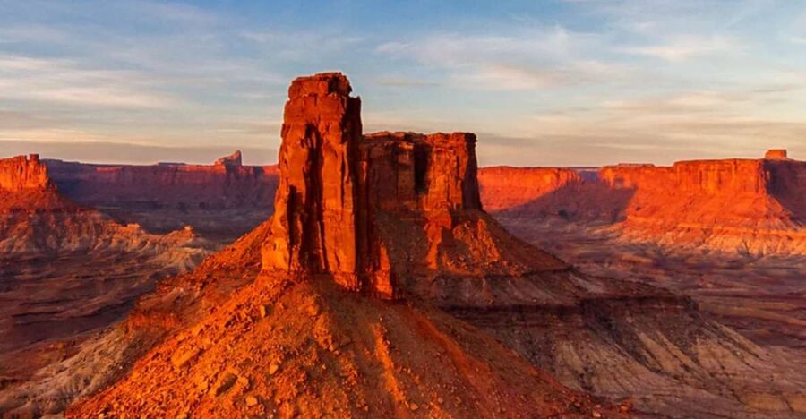 Moab: Canyon Country Sunset Helicopter Tour - Why sunset makes this Moab flight special
