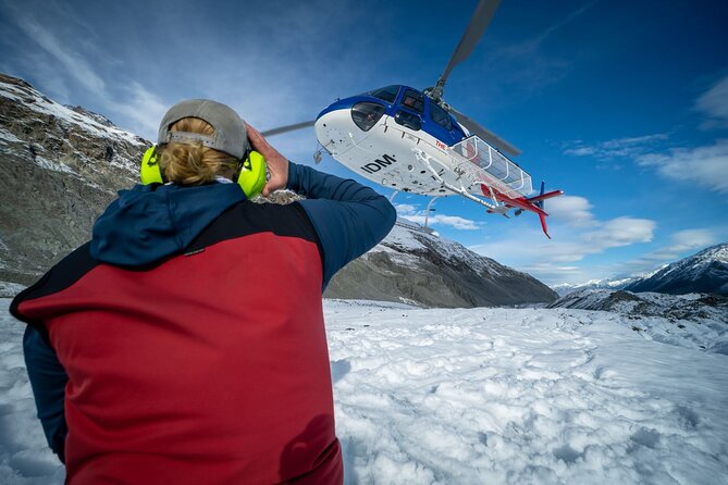 Mount Cook: 3-Hour Tasman Glacier Heli-Hike - The return flight and Hochstetter Icefall
