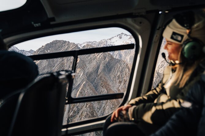 Mount Cook: Alpine Vista Helicopter Flight with Alpine Landing - Who will enjoy this most?