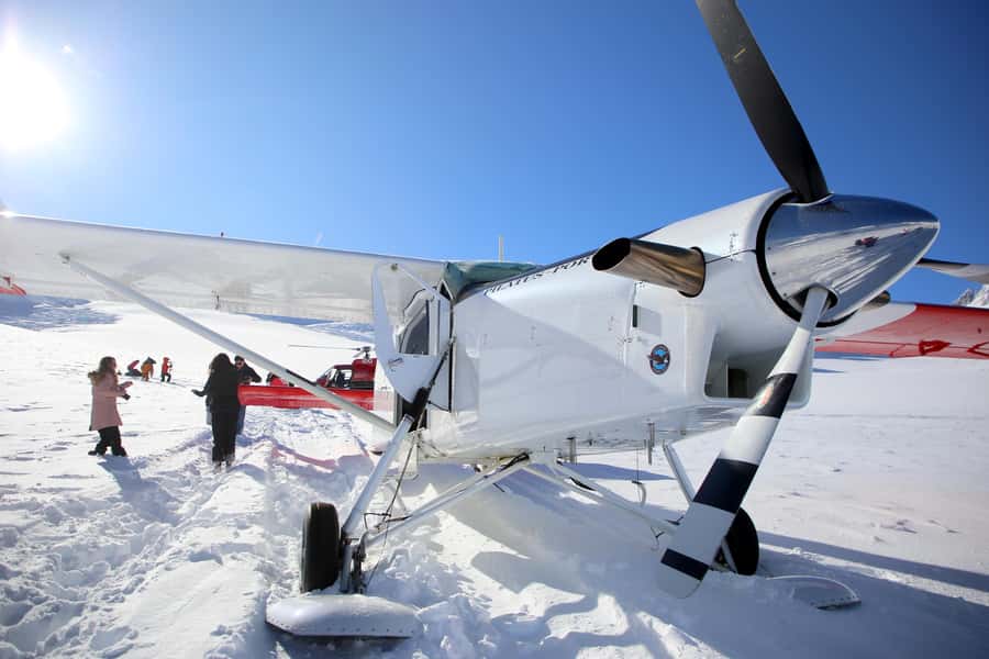 Mount Cook: Ski Plane and Helicopter Glacier Combo Flight - From Mount Cook Aerodrome into the Tasman Valley