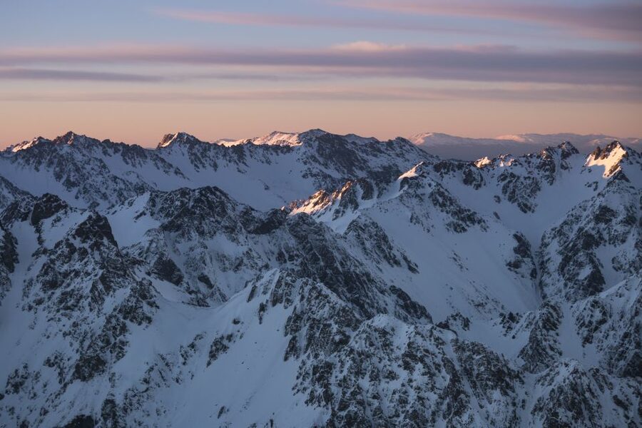 Mt Cook: 55-Minute Scenic Flight in Helicopter or Ski Plane - Helicopter or ski plane?