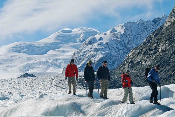 Mt Cook Small Group Tour & Heli Hike Combo from Queenstown - Lindis Pass and the Mackenzie Basin