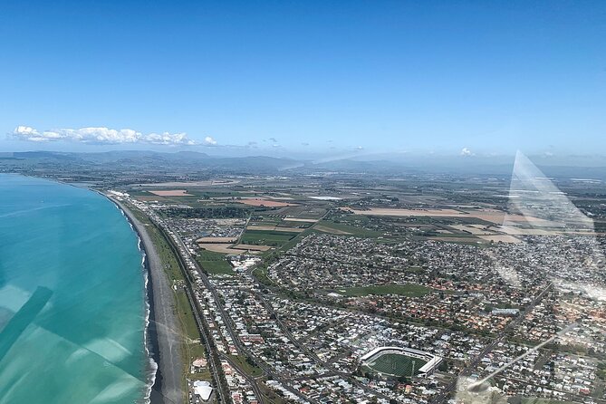 Napier Helicopter Flight & Classic Car Transfer - A two-seat aircraft means a more personal ride