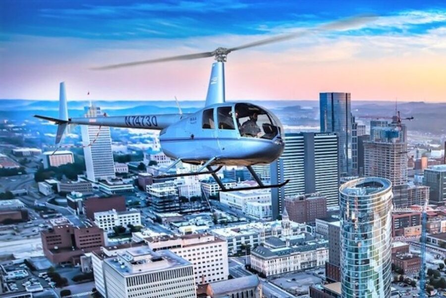 Nashville: Downtown Helicopter Tour - A calm briefing before takeoff