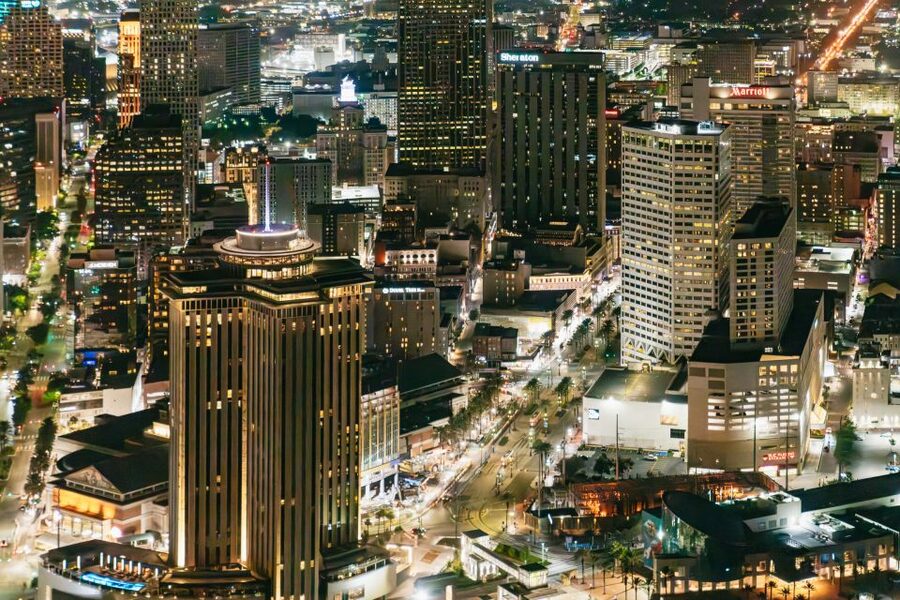 New Orleans: City Lights Helicopter Night Tour - Why the 20-minute route is the better value