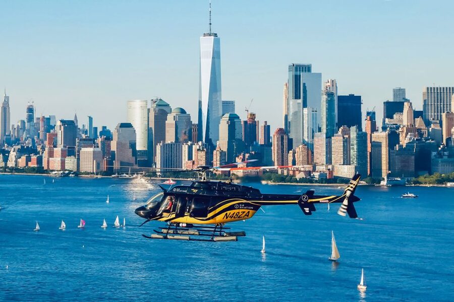 New York City: Manhattan Helicopter Tour - Up the Hudson past Chelsea and Broadway