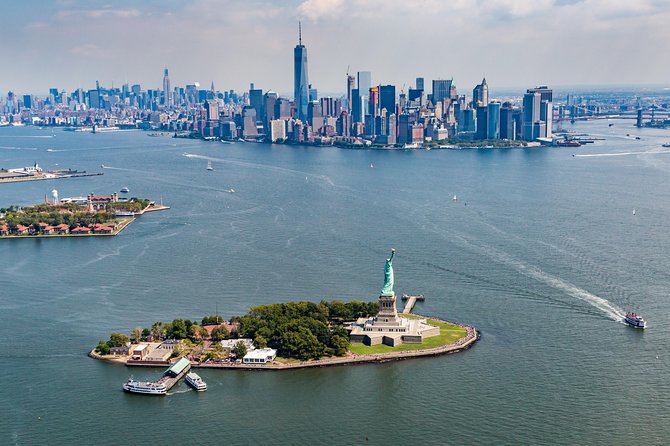 New York Manhattan Scenic Helicopter Tour - Governor’s Island and the Statue of Liberty