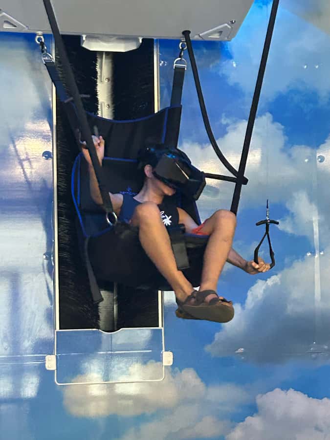Niagara Falls, USA: Scenic Helicopter Flight over the Falls - What the flight feels like for first-time helicopter passengers