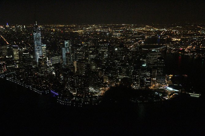 NY Helicopter Tour: New York City Skyline (Heliport fees Incl) - Why the nighttime timing works