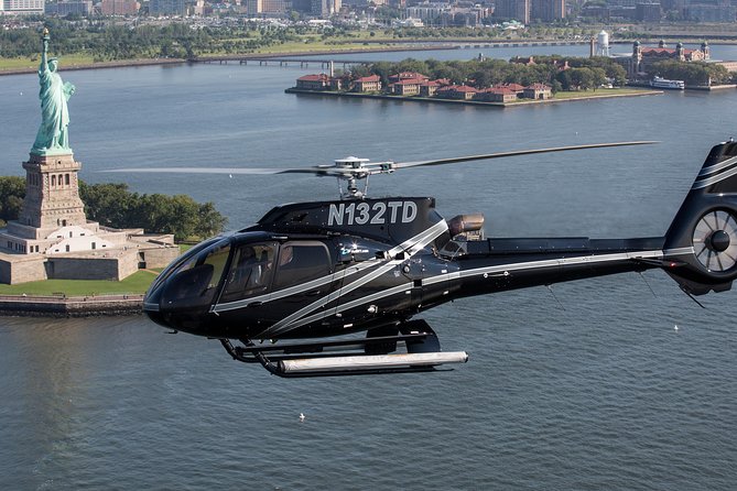NY Helicopter Tour: Ultimate NYC Sightseeing (Heliport fees Incl) - Checking in at 6 East River Piers