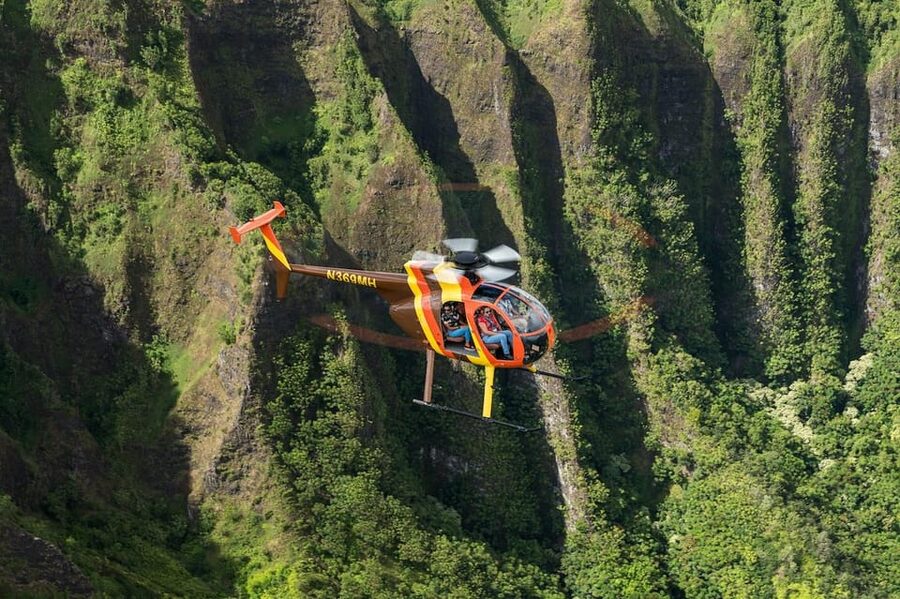 Oahu: Magnum P.I. Doors-Off Helicopter Tour - The North Shore and the return over Pearl Harbor
