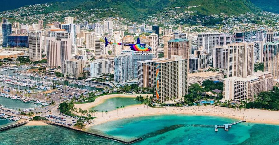 Oahu: Waikiki 20-Minute Doors On / Doors Off Helicopter Tour - Diamond Head and Punchbowl Crater