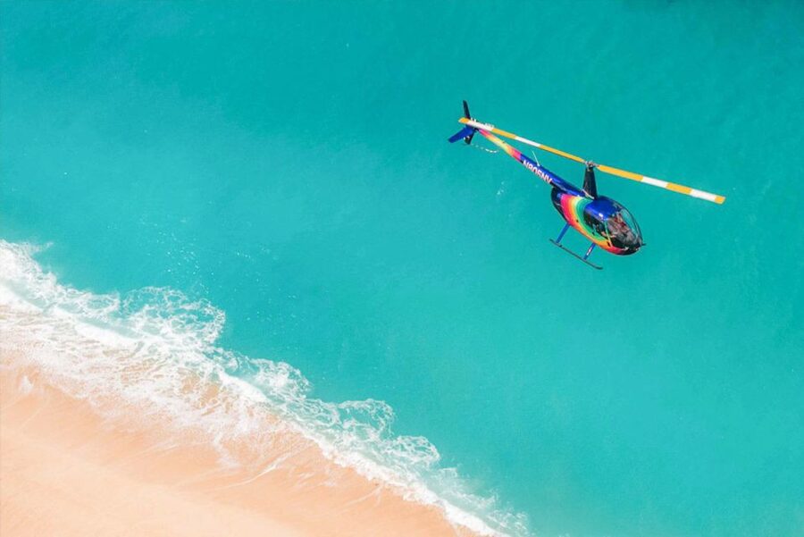 Oahu: Waikiki 20-Minute Doors On / Doors Off Helicopter Tour - Pearl Harbor from above
