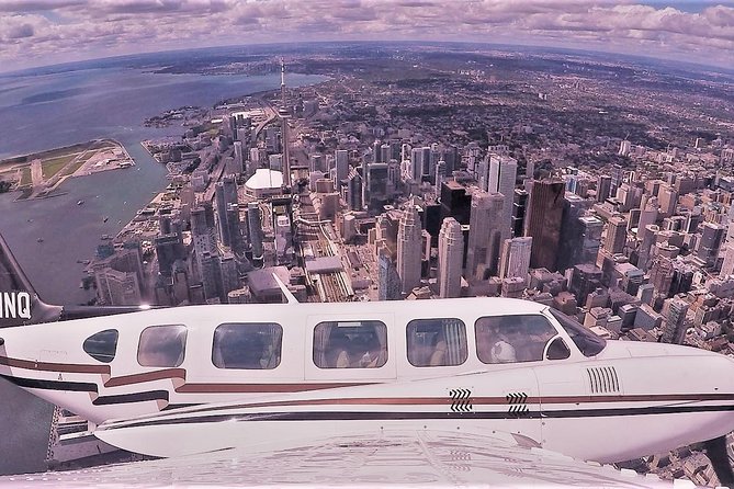 One hour Aerial Tour of Toronto and Niagara Falls with iflyTOTO - Toronto from 2,500 feet