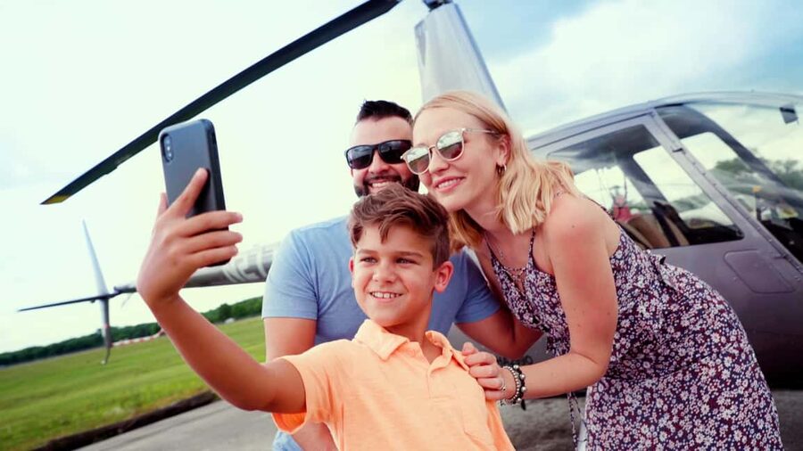 Orlando: Private 16-Mile Helicopter Tour over Fun Spots - From Kissimmee Airport to the sky