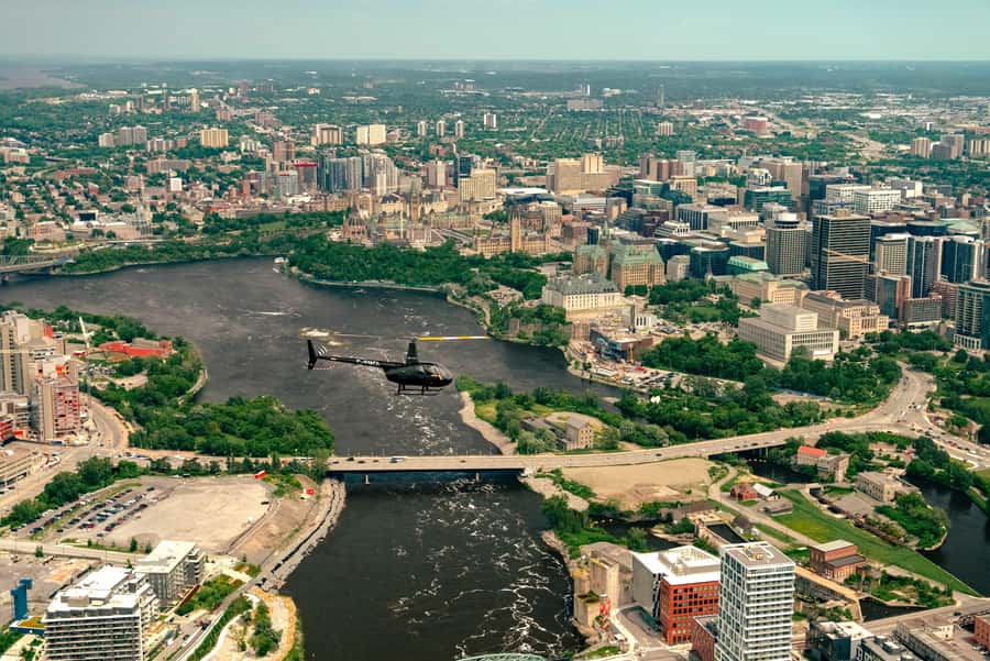 Ottawa: Panoramic helicopter flight (Gatineau Park + downtown) - Practical details before you arrive