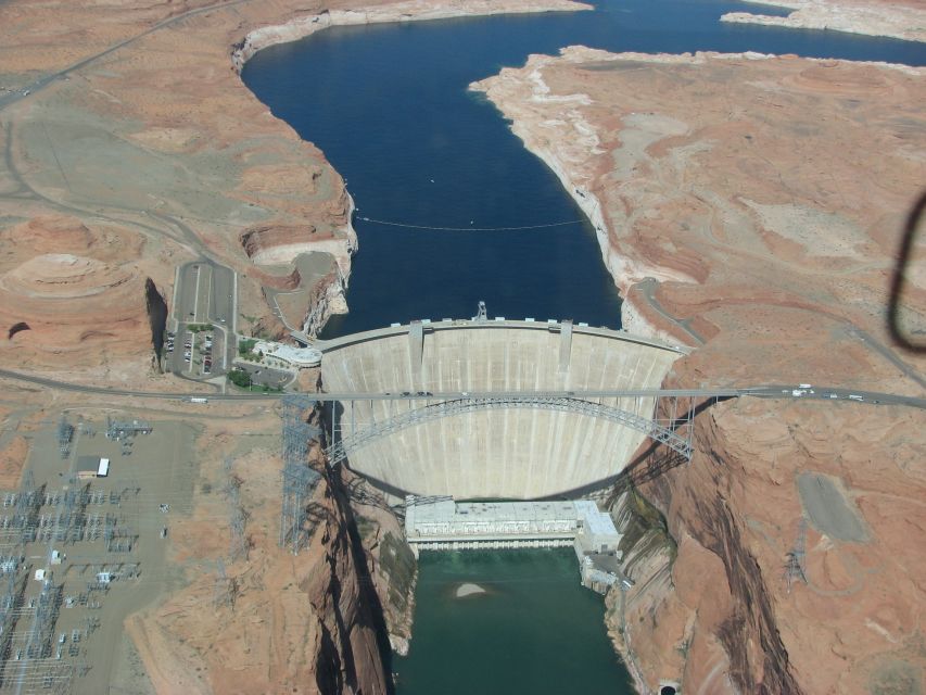 Page: Horseshoe Bend Helicopter Flight - Lake Powell from the helicopter window
