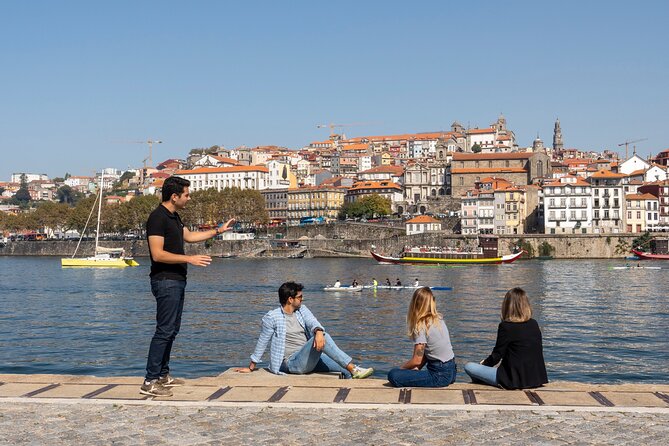 Porto 360°: Helicopter Flight, Guided Walking Tour & River Cruise - Timing, group size, and the private-tour question