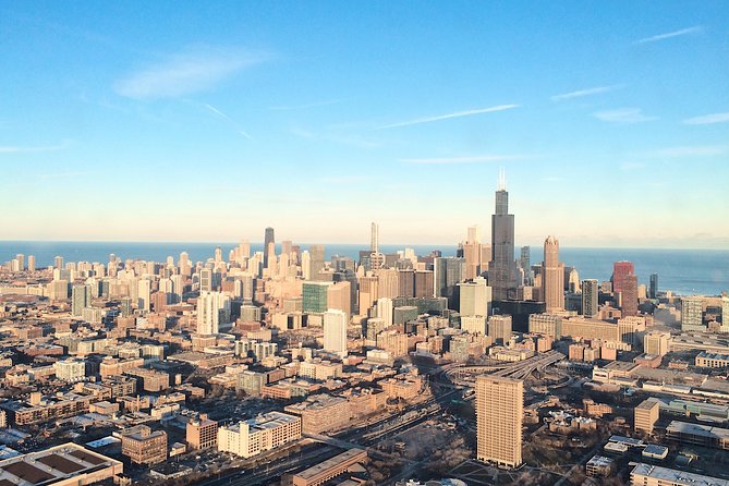 Private 45-Minute Chicago Skyline Helicopter Tour - Comfort, safety, and the limits to know