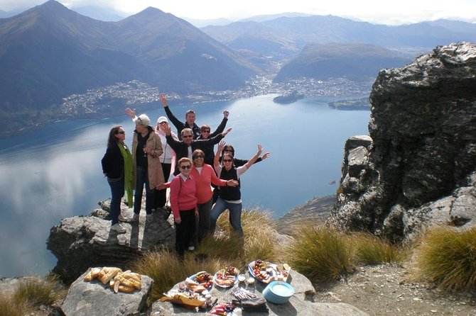 Private Champagne Picnic on a Peak with Helicopter Ride - Why the small group matters