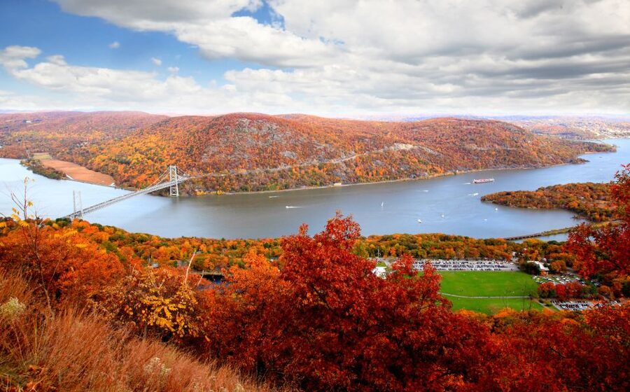 Private Fall Foliage Helicopter Tour of the Hudson Valley - Why the Hudson Valley works so well from the air