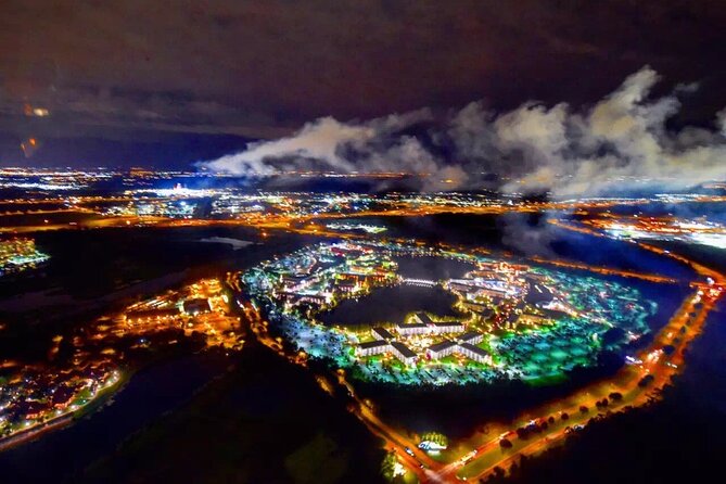 Private Helicopter 77 Miles Fireworks Tour over all Theme Parks - Why Orlando looks better from 1,000 feet