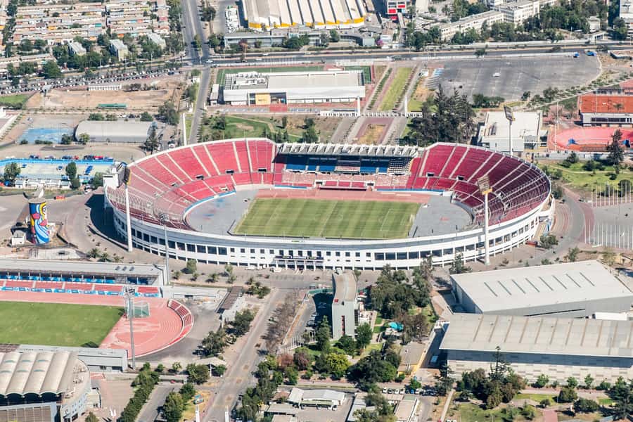 Private Helicopter Tour above Santiago with hotel transport - Why Santiago looks different from a helicopter
