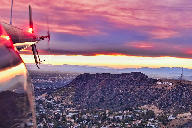 Private Helicopter Tour of Hollywood Sign, Beaches and More - The Hollywood Sign and Beverly Hills